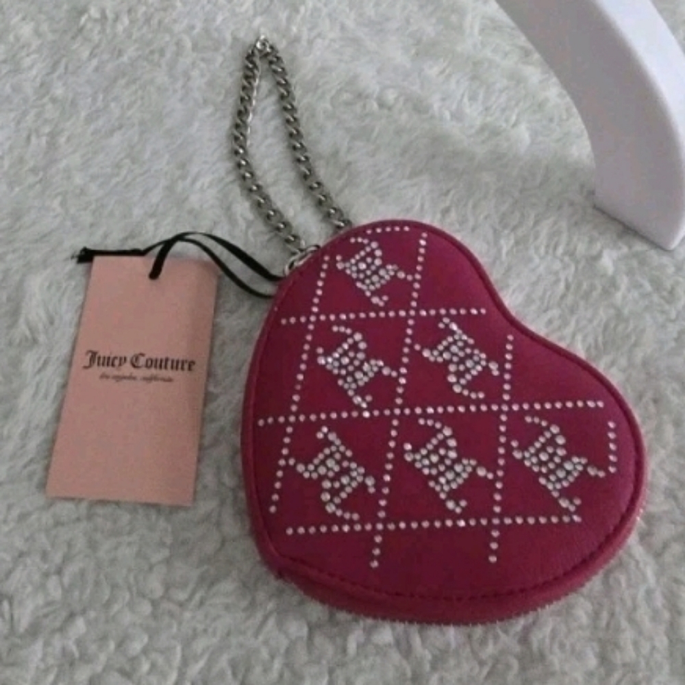 Juicy Couture Heart Zip Wristlet new with tags